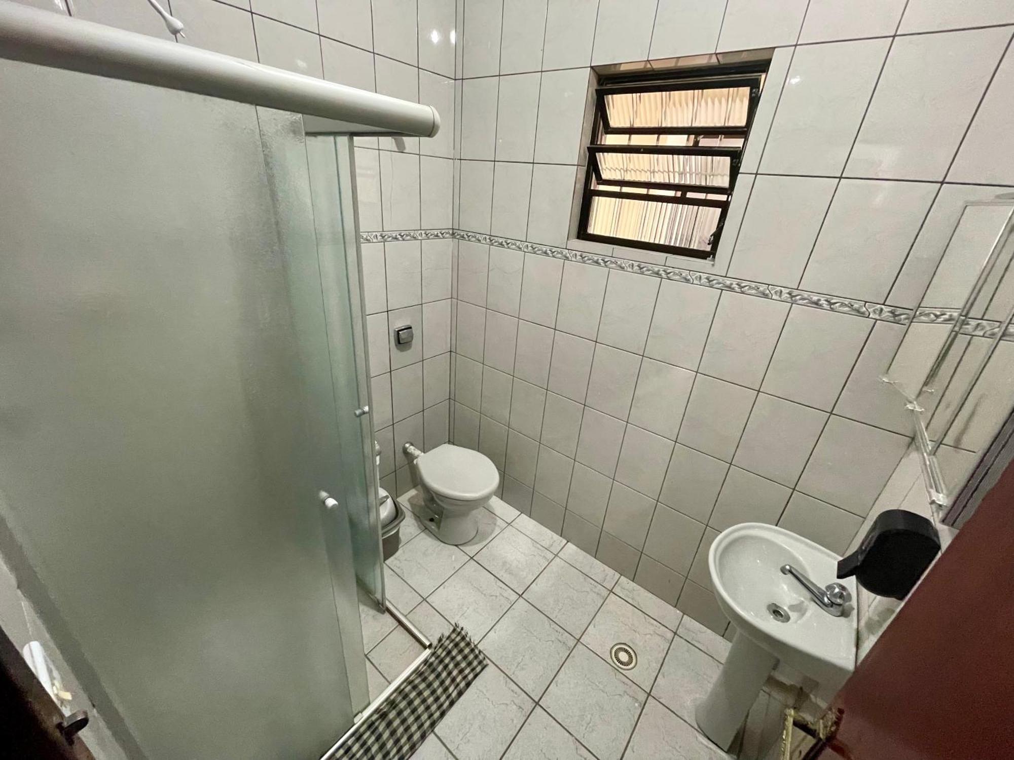 Casa de Férias Casa Temporada Piscina Com Hidromassagem Ao Lado Da Praia, Vista Linda, Sp *